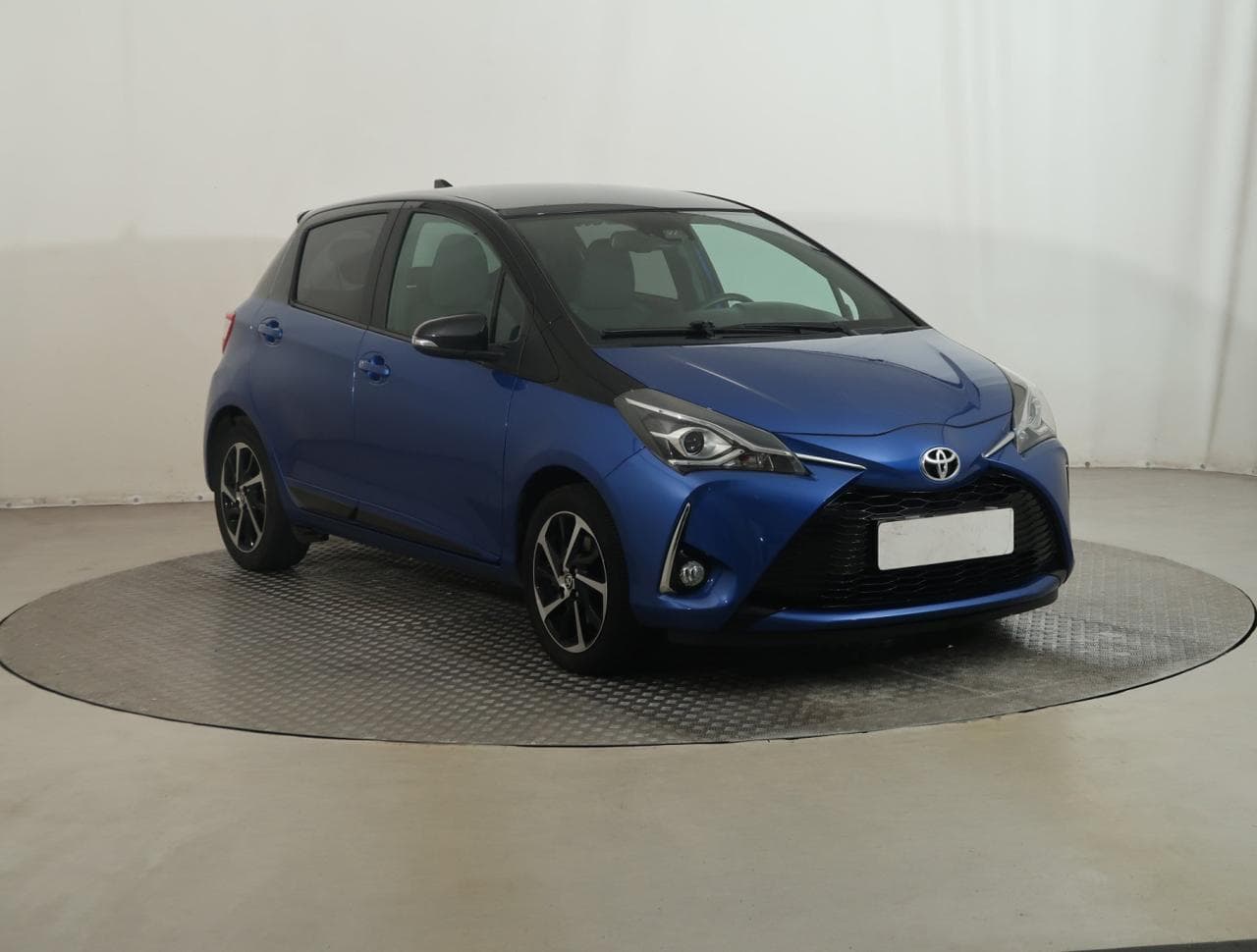 2020 Toyota YARIS