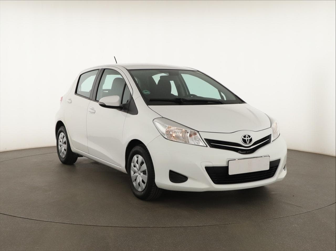 2013 Toyota YARIS