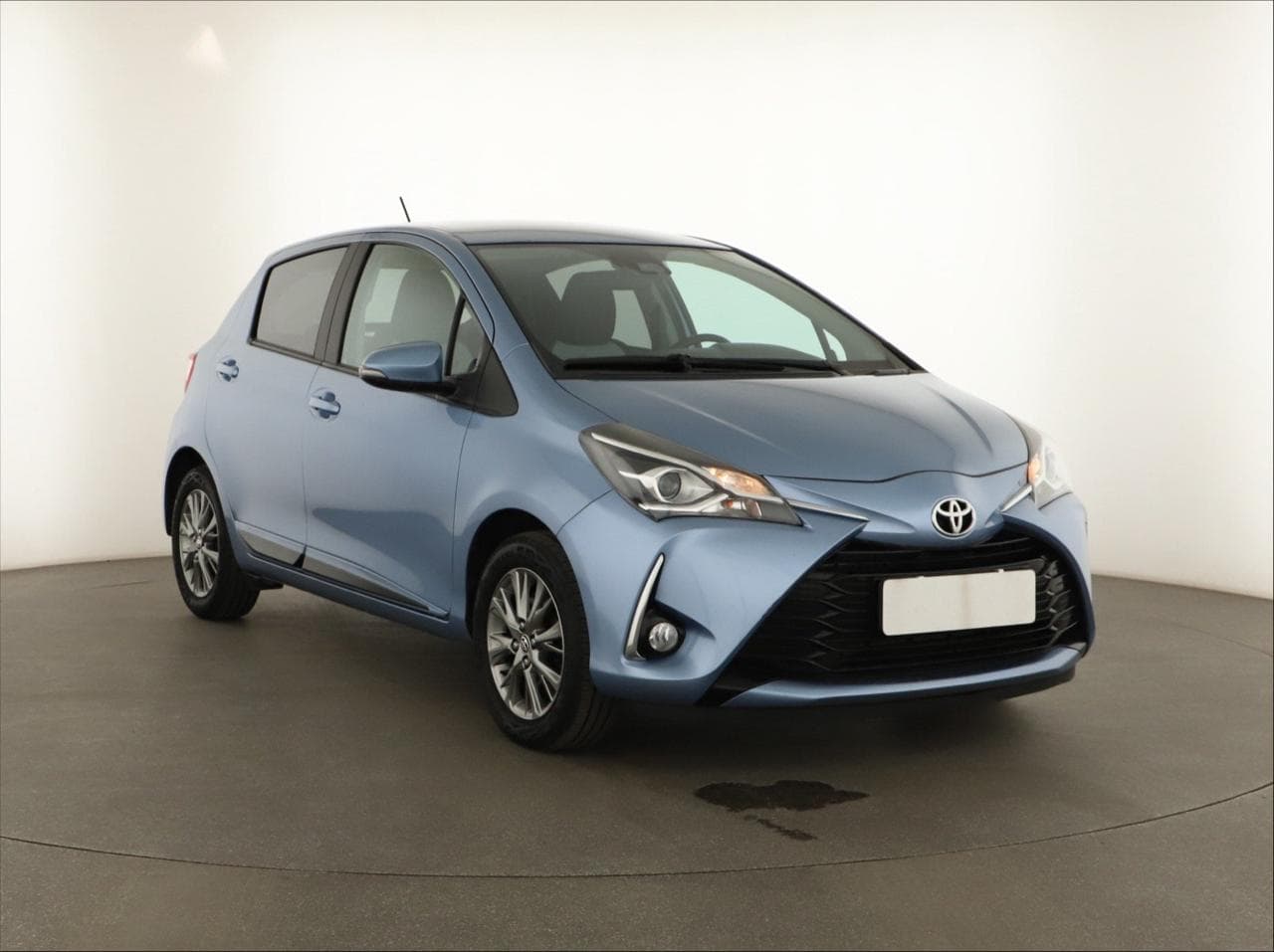 2017 Toyota YARIS
