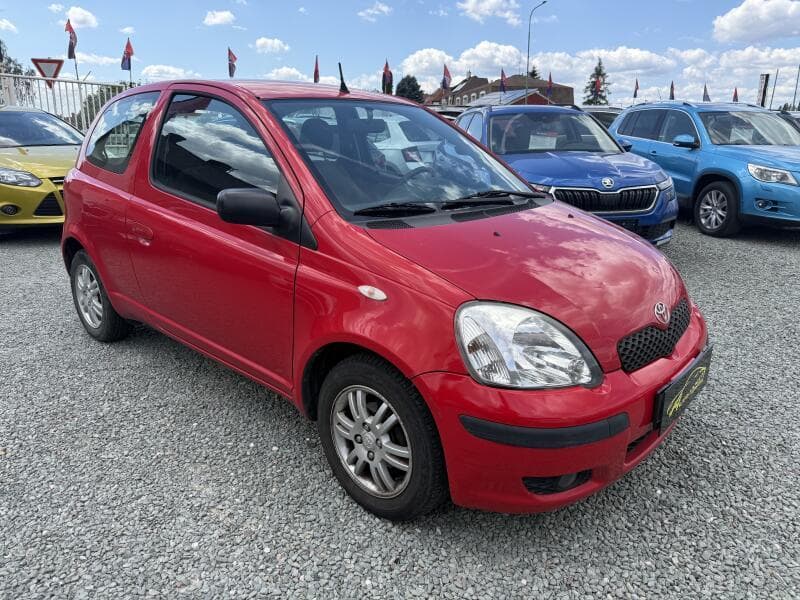 2005 Toyota YARIS