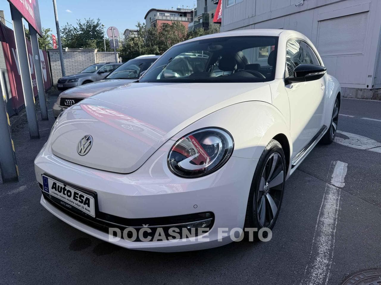 2013 Volkswagen BEETLE