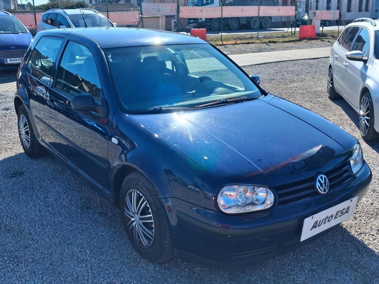 2003 Volkswagen Golf