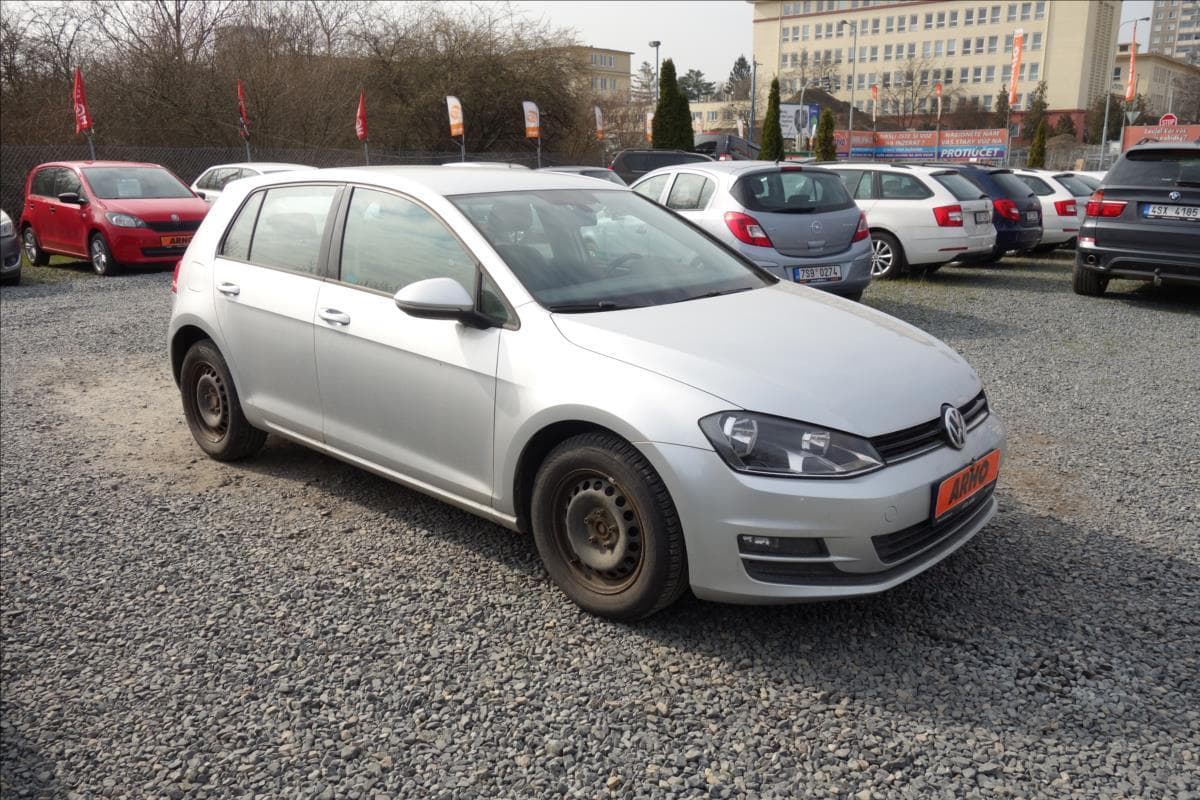 2014 Volkswagen GOLF
