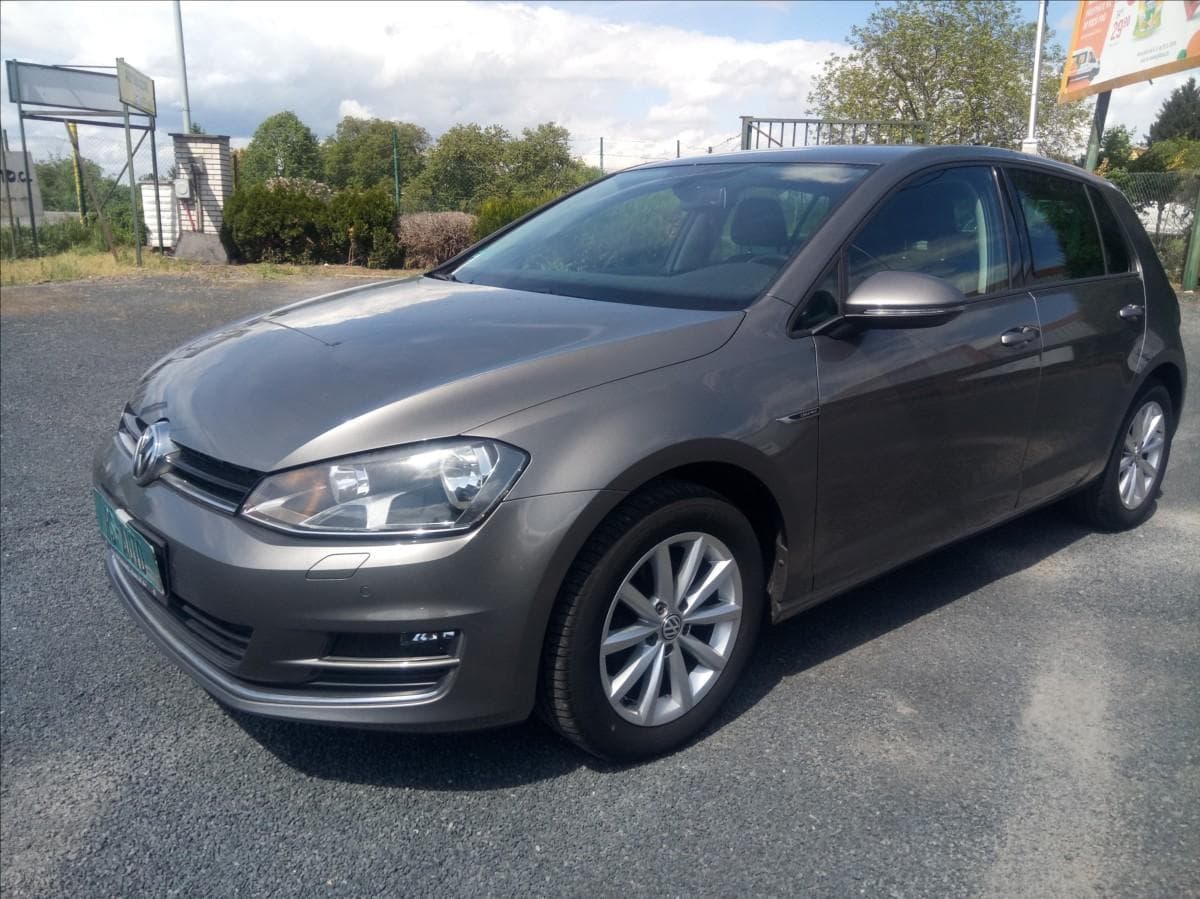2015 Volkswagen GOLF