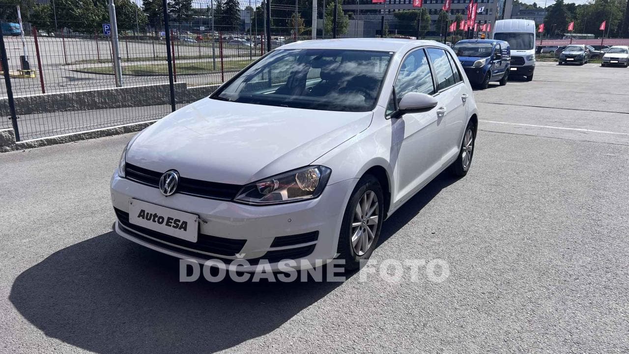 2013 Volkswagen GOLF