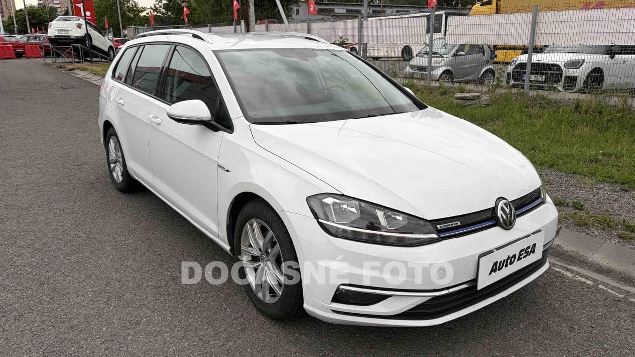 2018 Volkswagen GOLF
