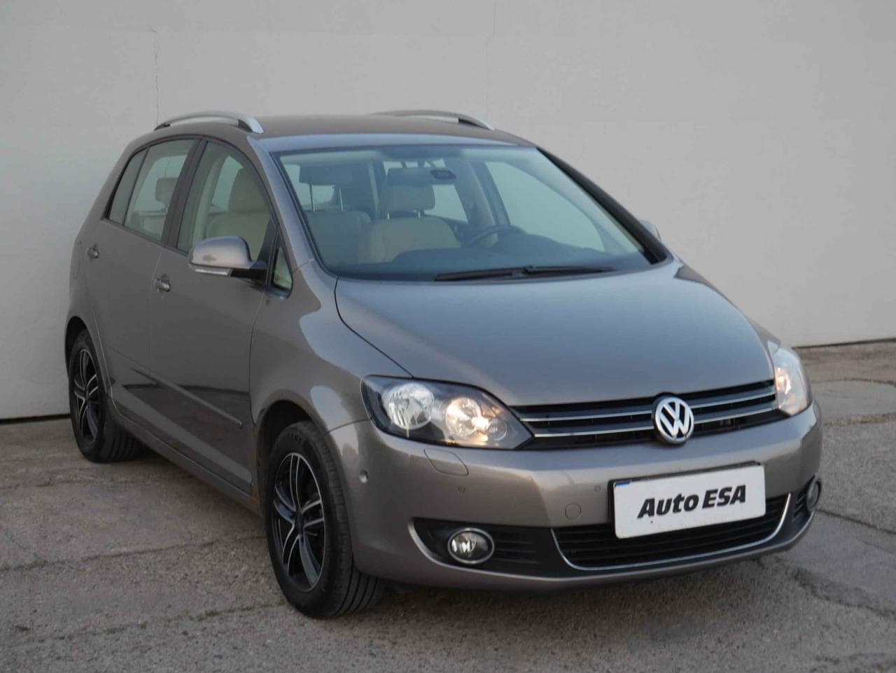 2010 Volkswagen GOLF