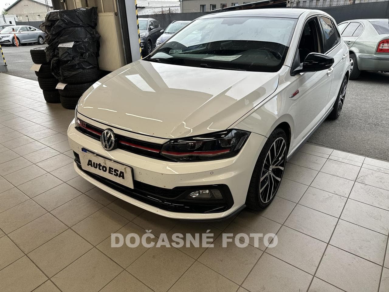 2018 Volkswagen POLO