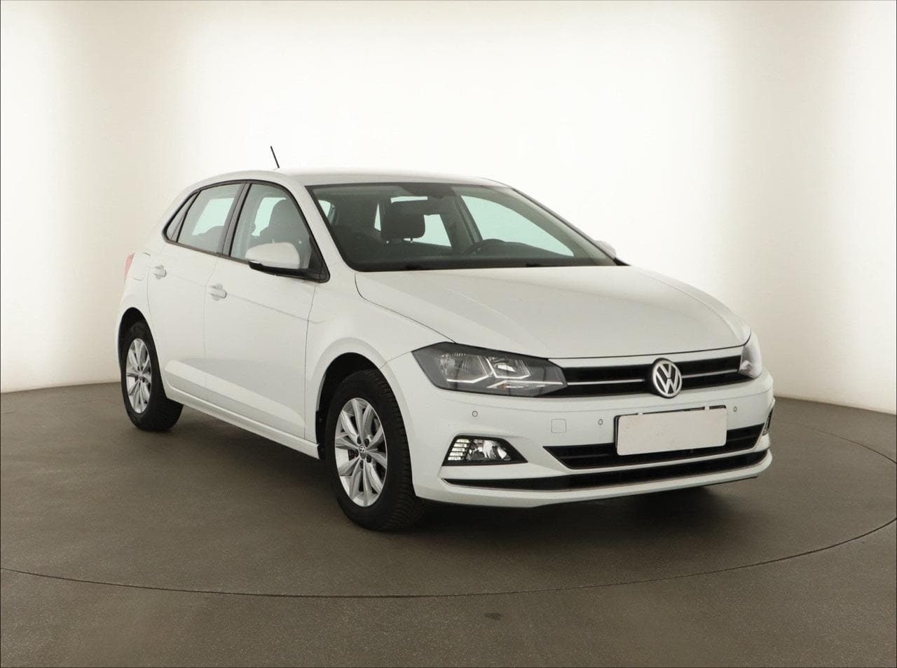 2018 Volkswagen POLO