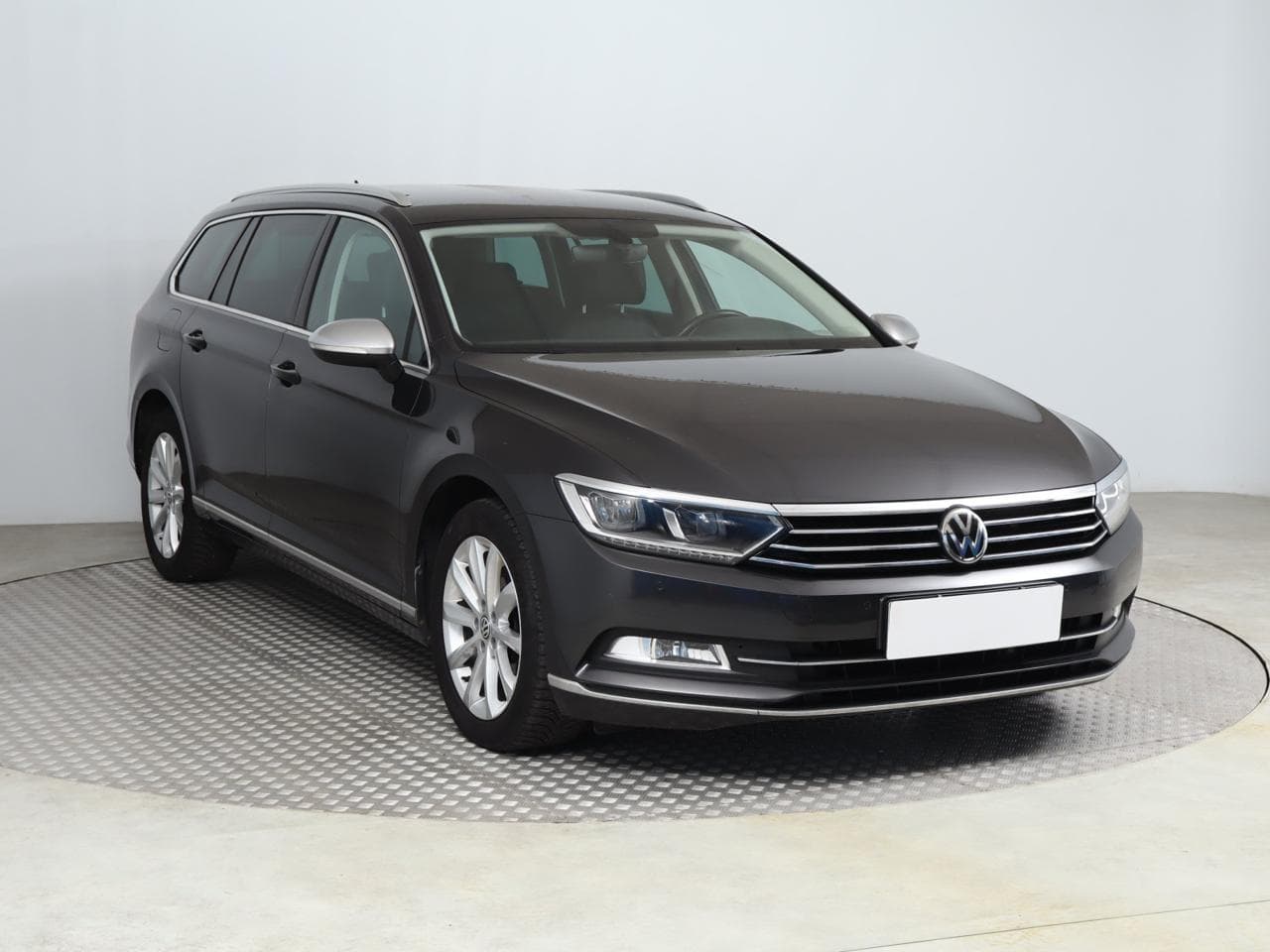 2018 Volkswagen PASSAT