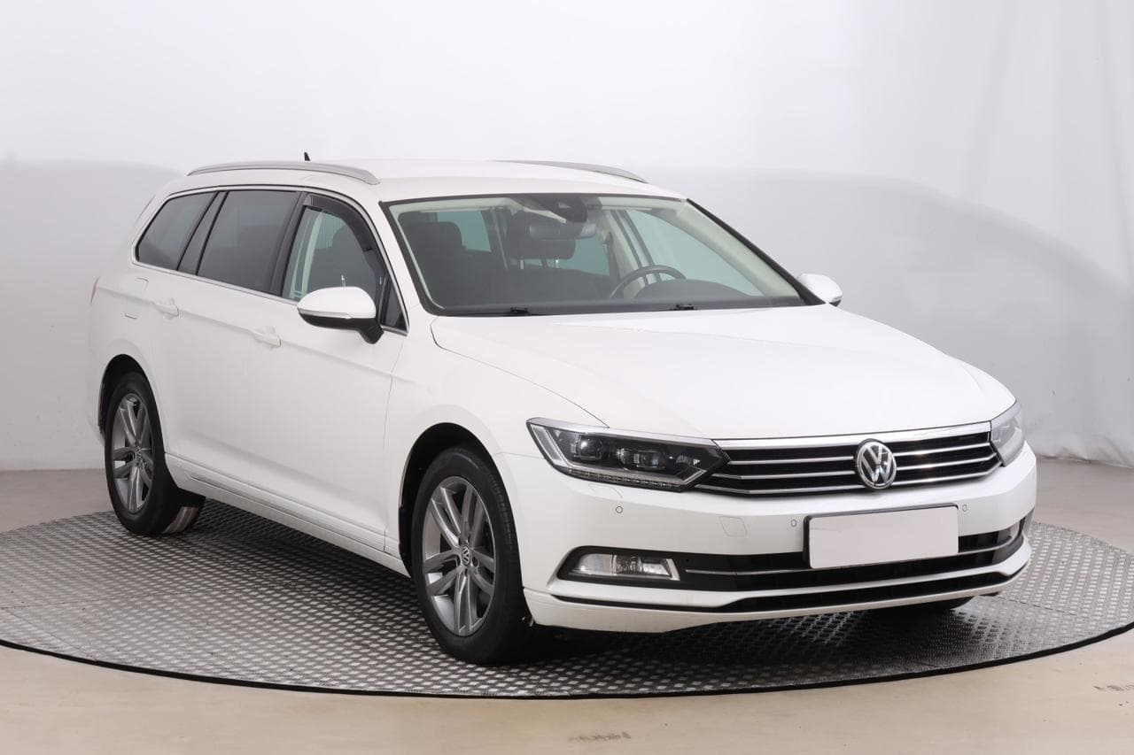 2018 Volkswagen PASSAT