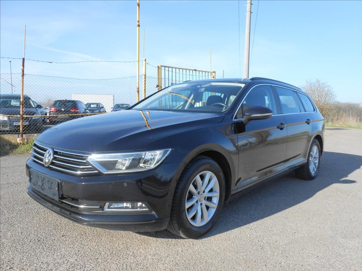 2015 Volkswagen PASSAT