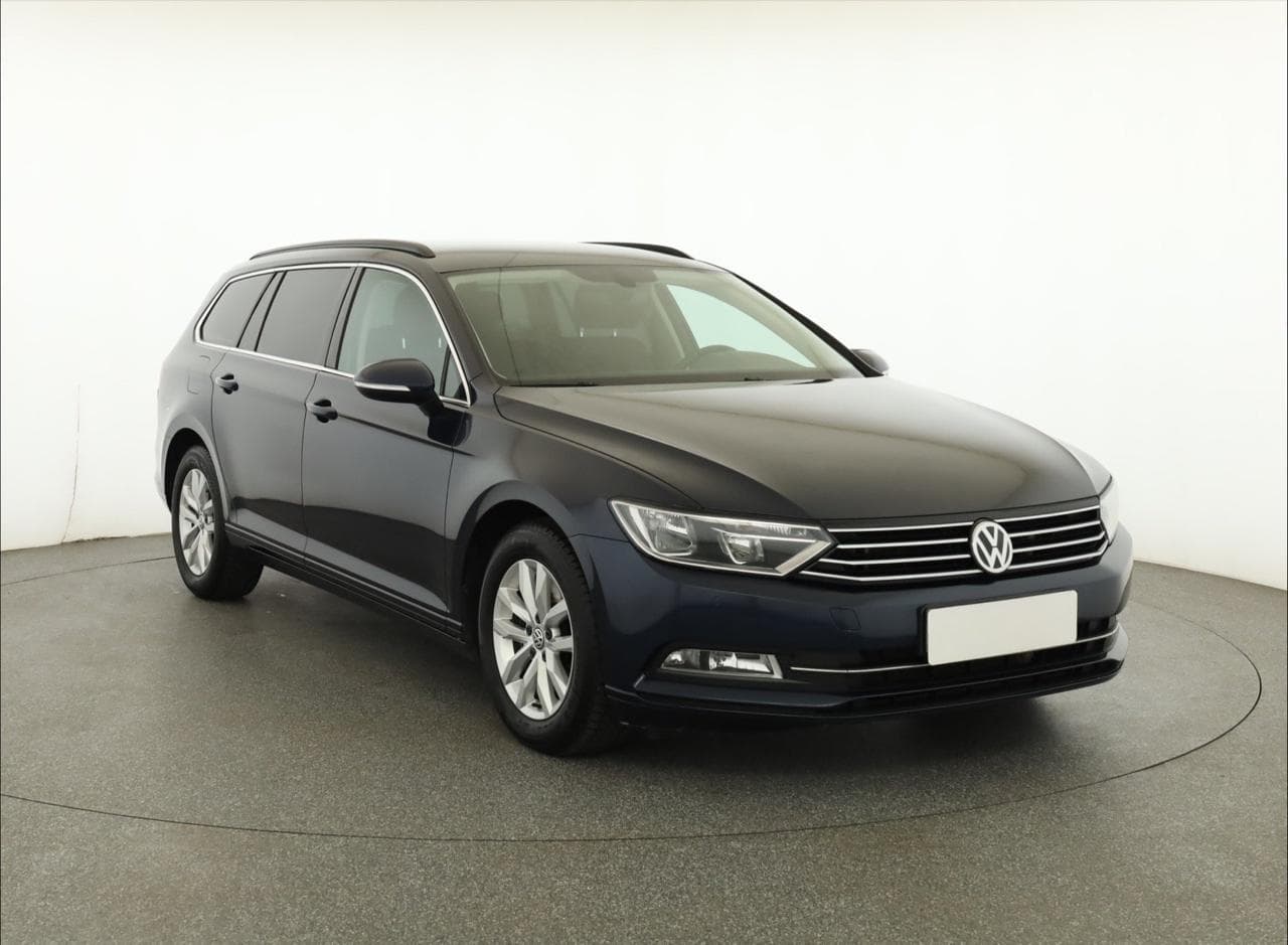 2015 Volkswagen PASSAT