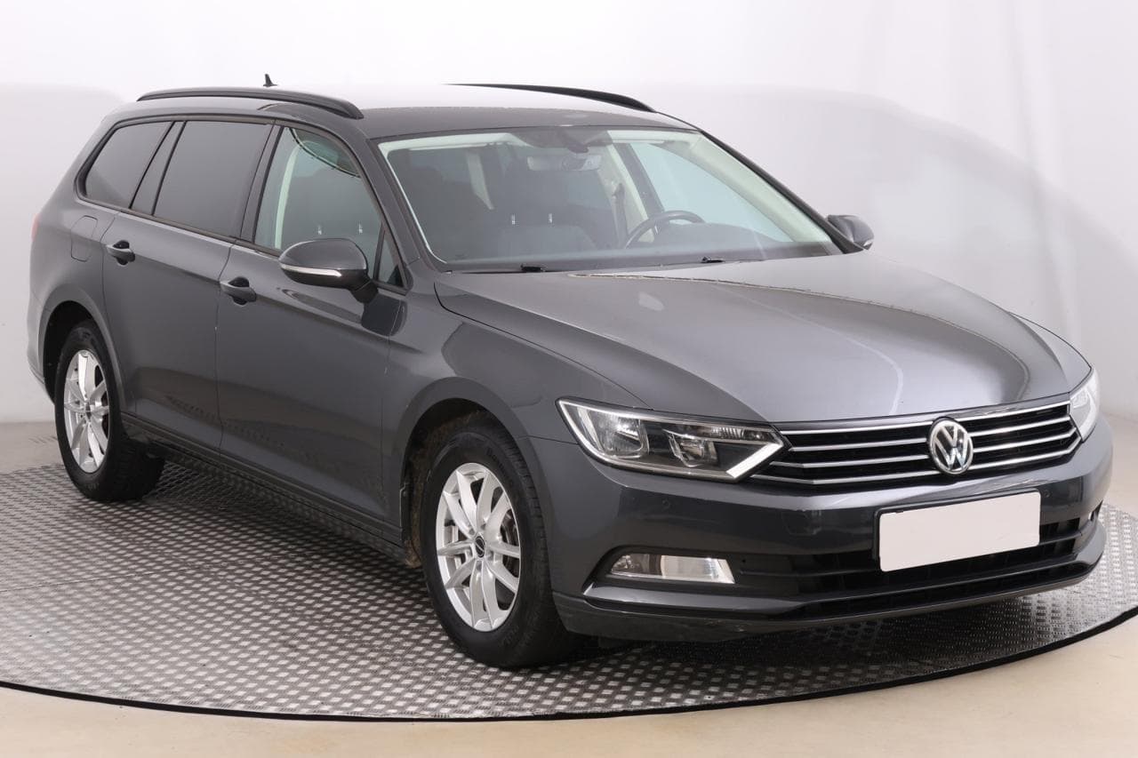 2018 Volkswagen PASSAT