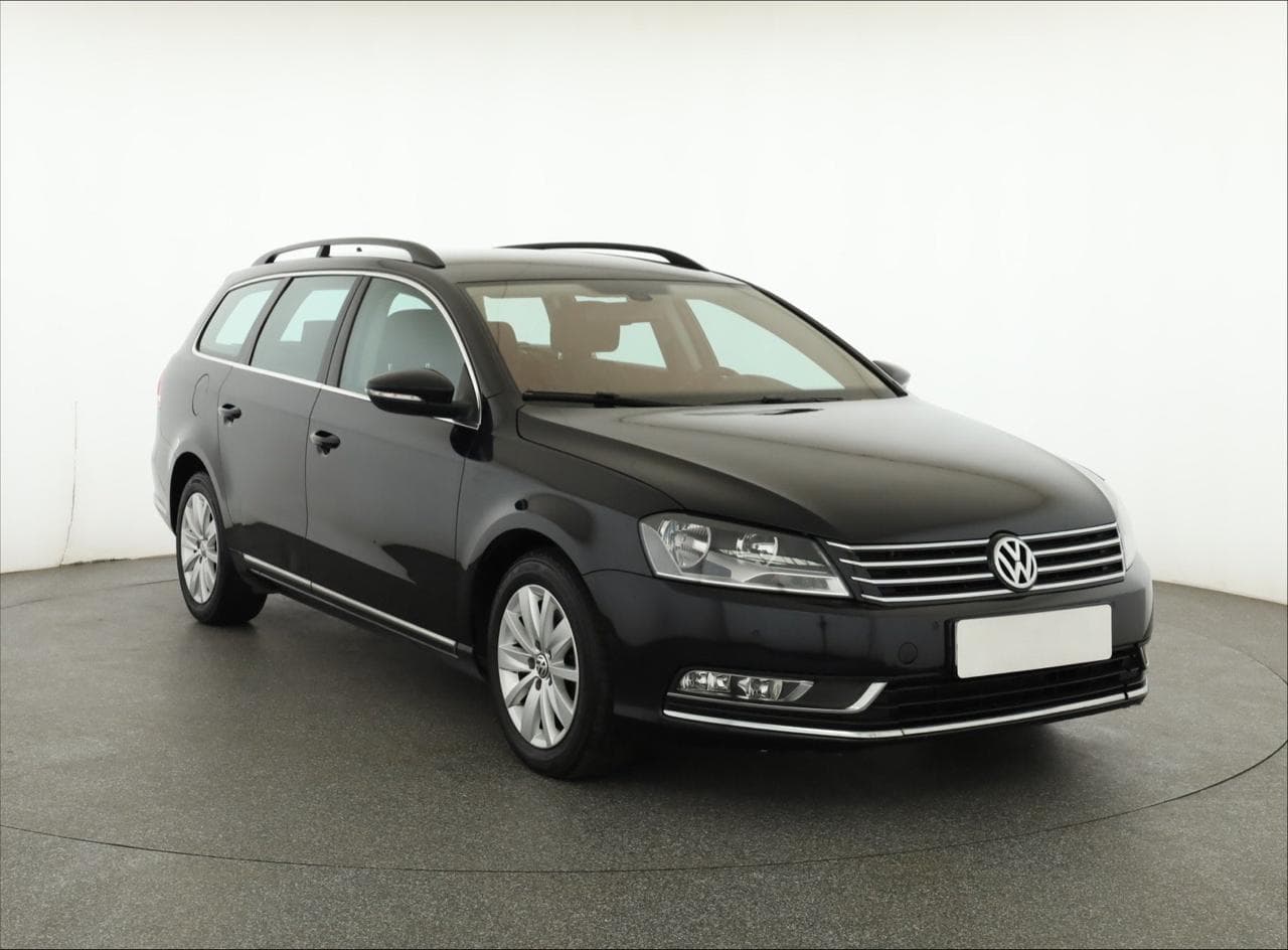 2011 Volkswagen PASSAT
