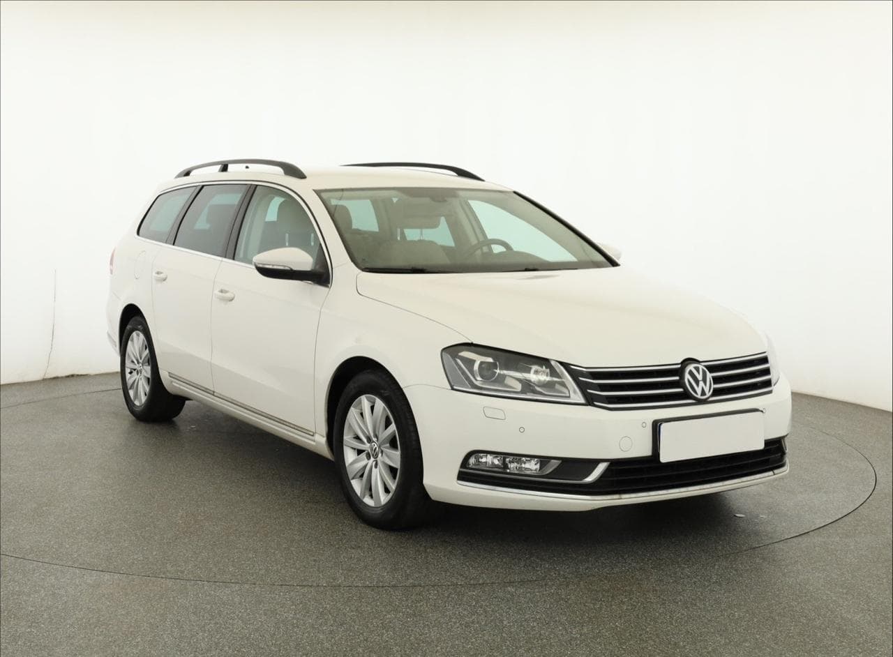 2013 Volkswagen PASSAT