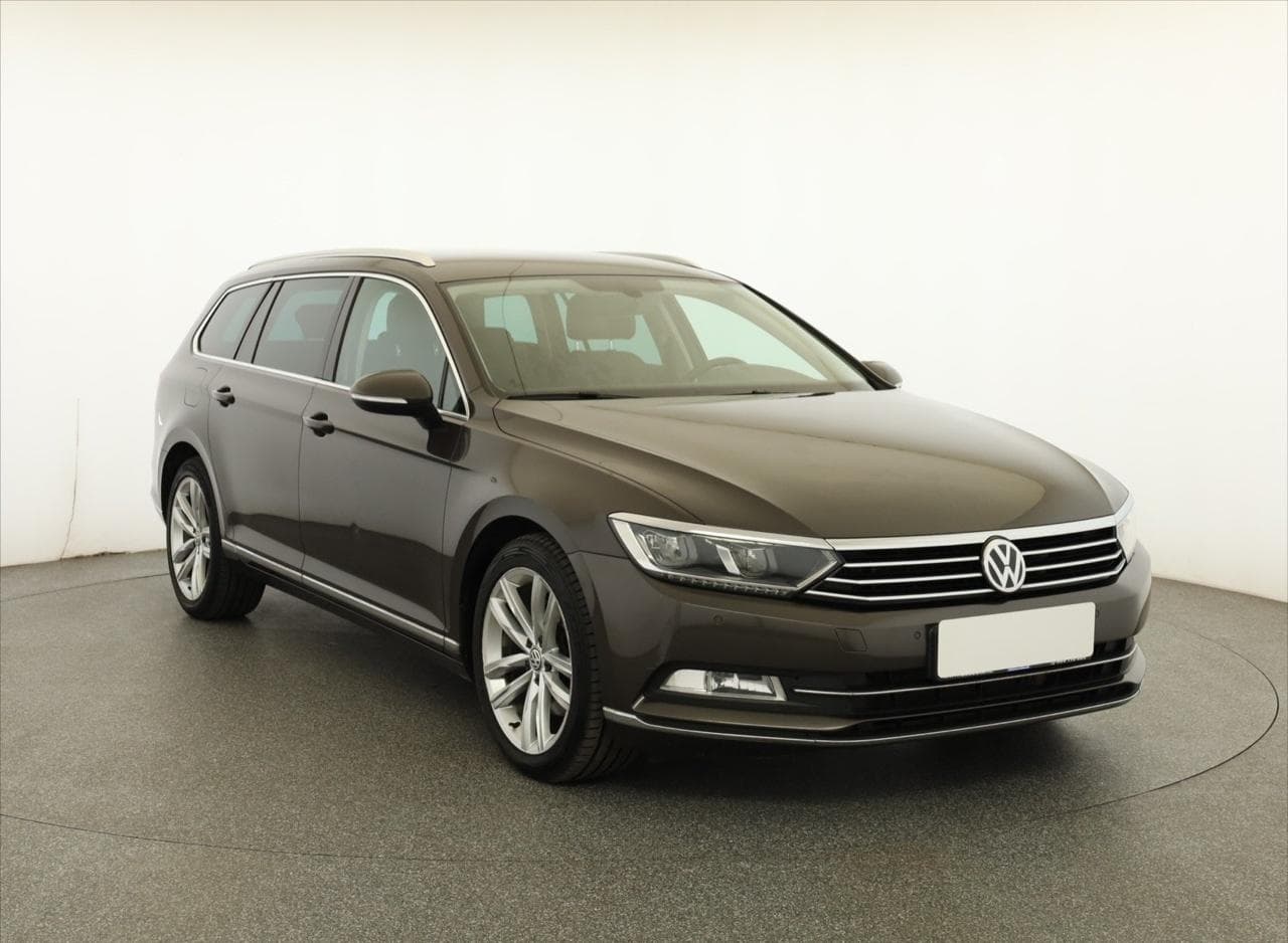 2016 Volkswagen PASSAT