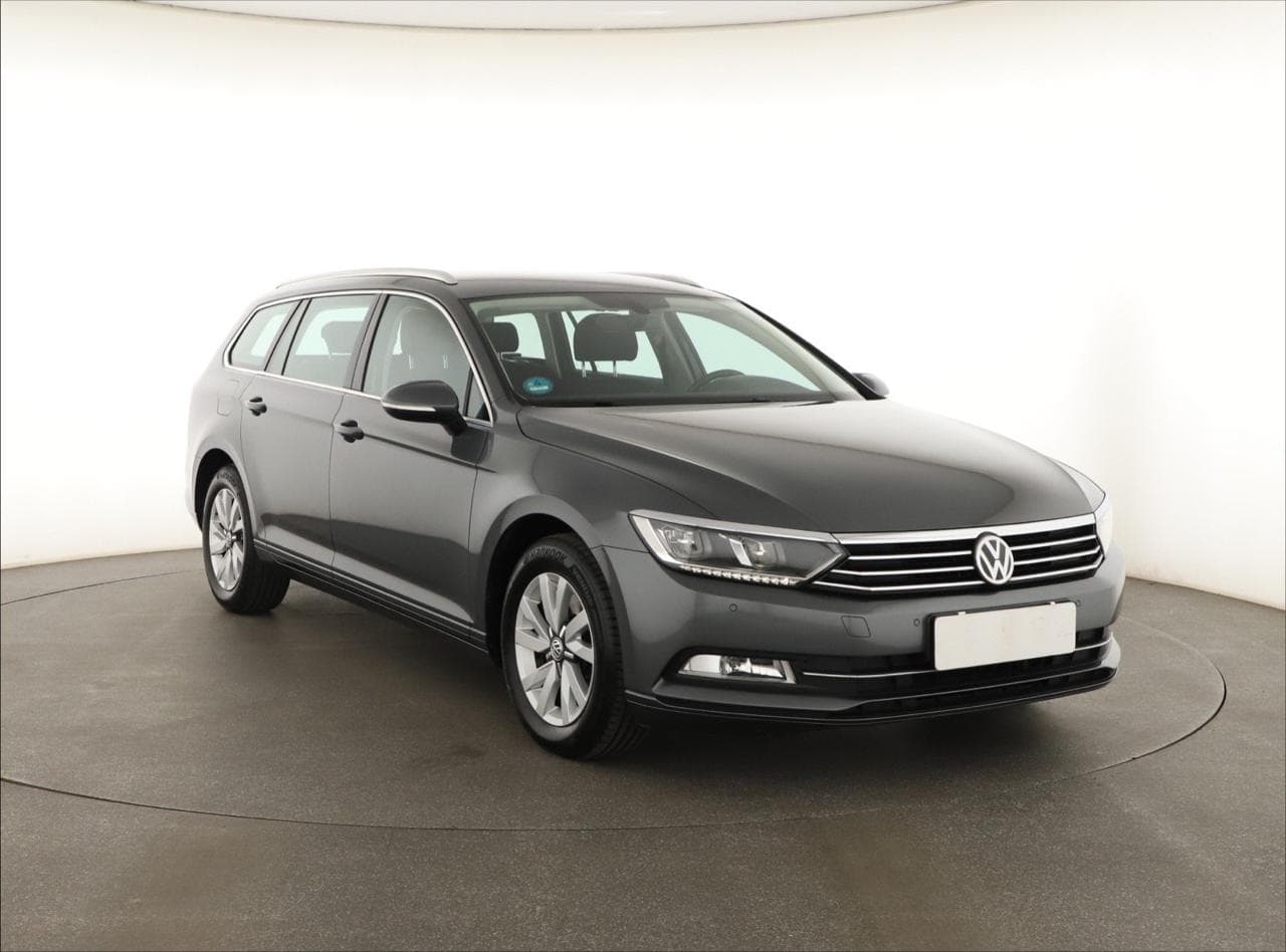 2016 Volkswagen PASSAT