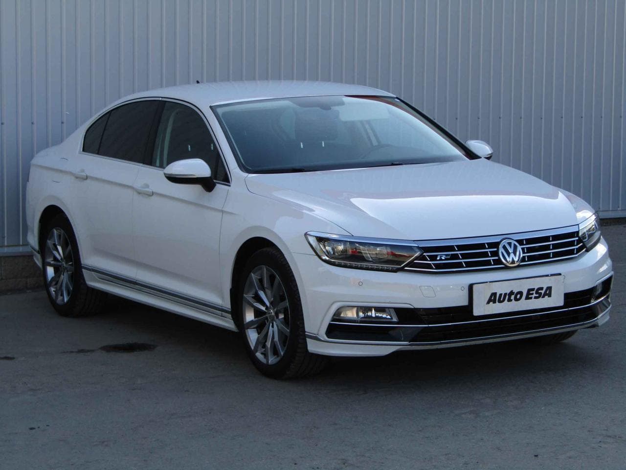 2018 Volkswagen PASSAT