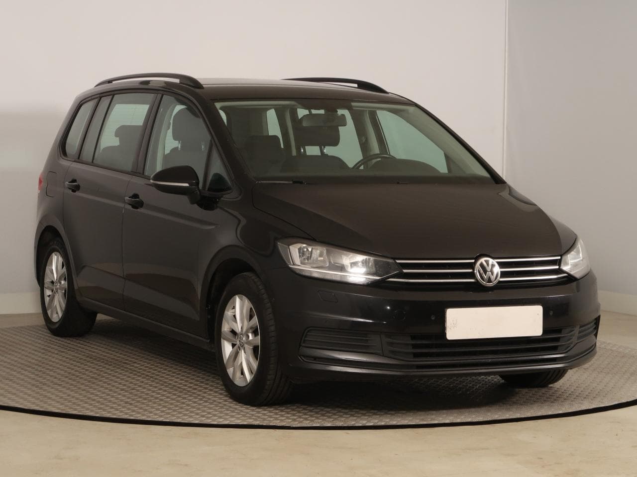 2016 Volkswagen TOURAN