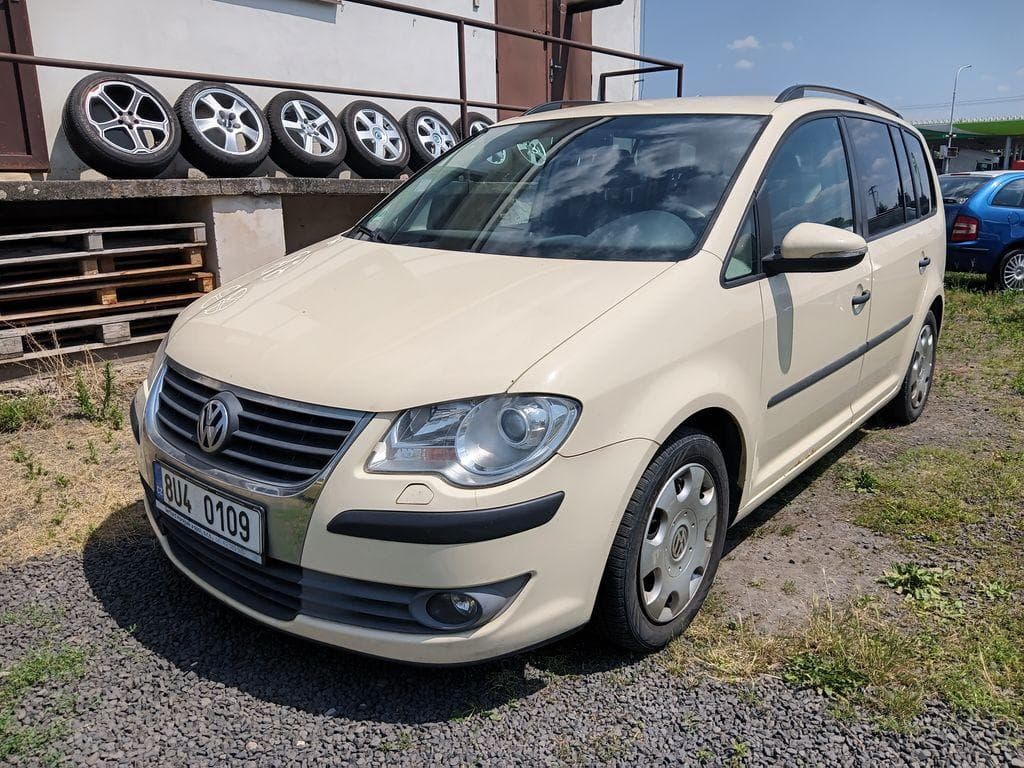 2010 Volkswagen TOURAN