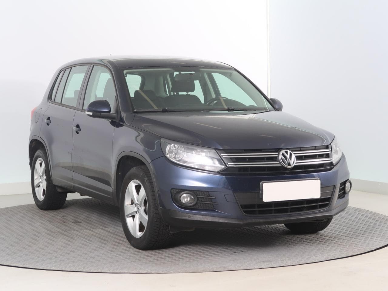 2012 Volkswagen TIGUAN