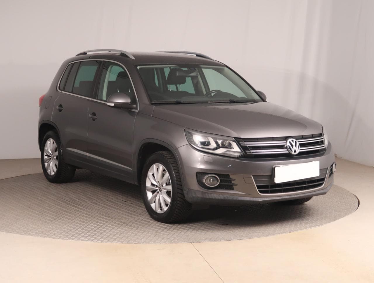 2012 Volkswagen TIGUAN
