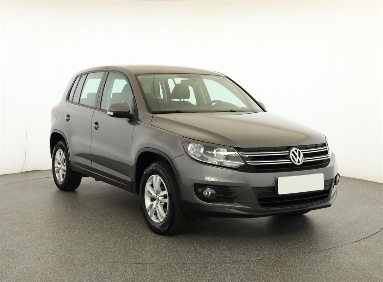 2012 Volkswagen TIGUAN