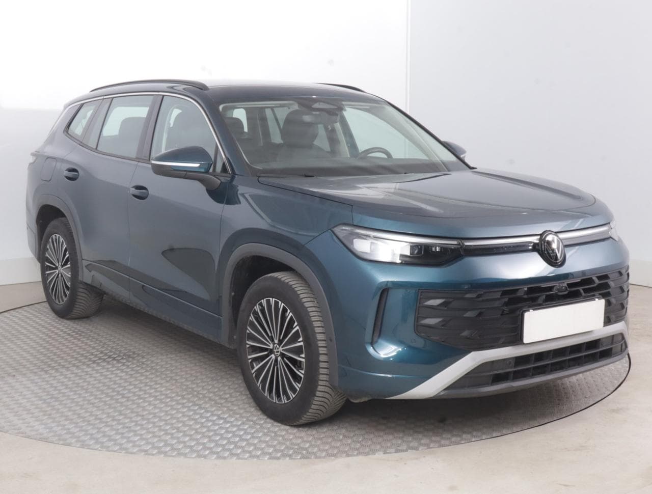 2025 Volkswagen TAYRON