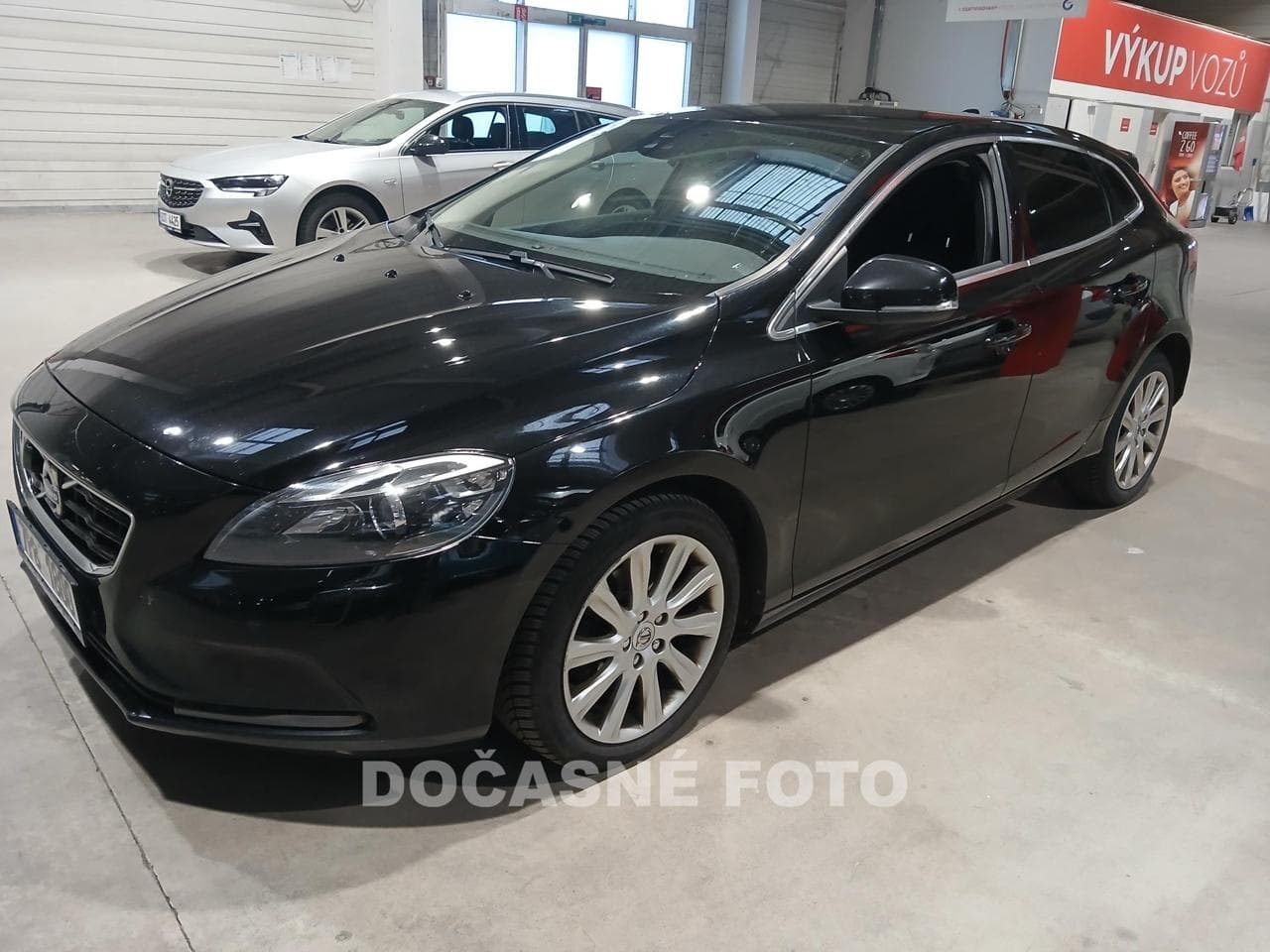 2015 Volvo V40