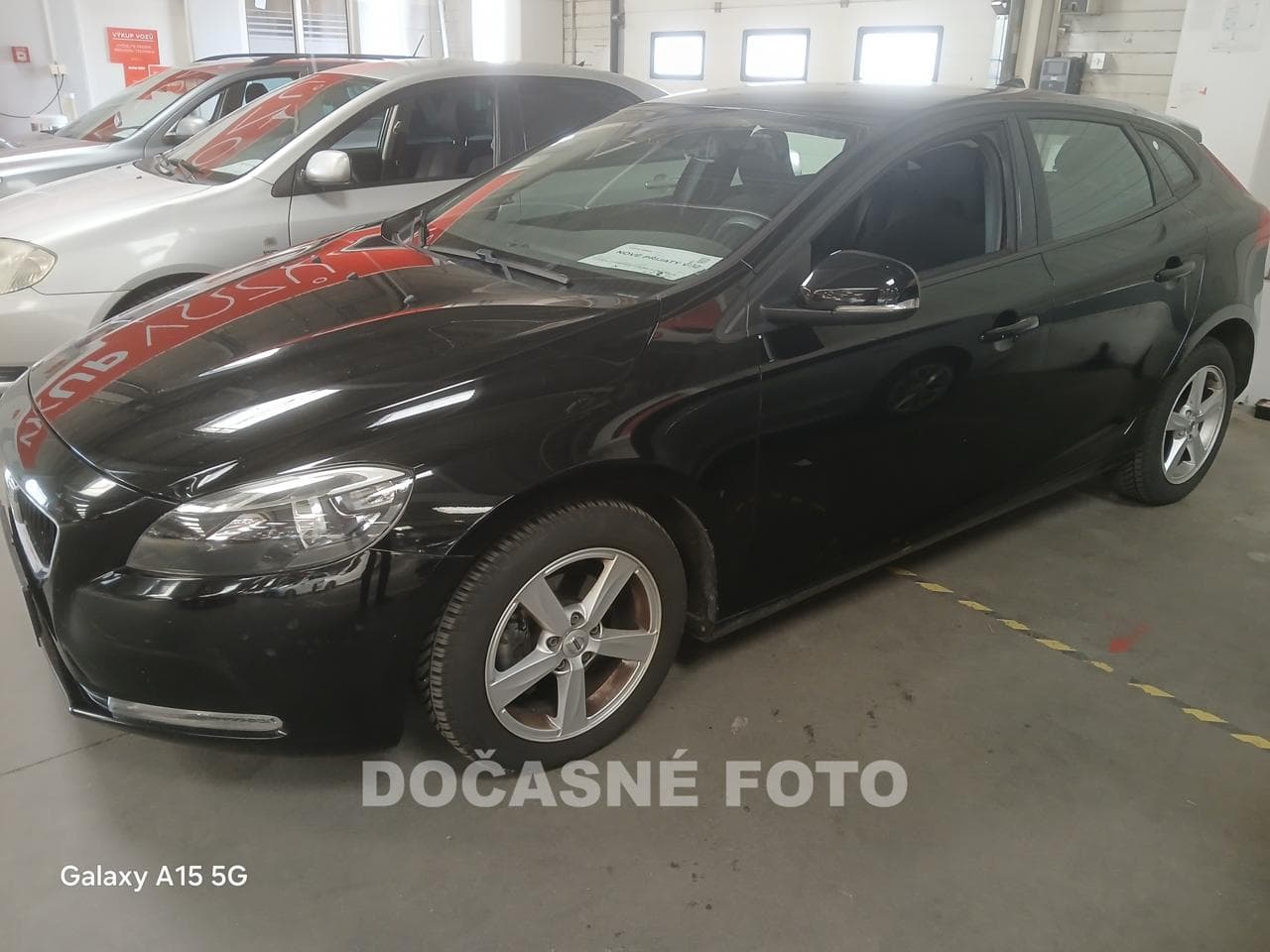 2017 Volvo V40