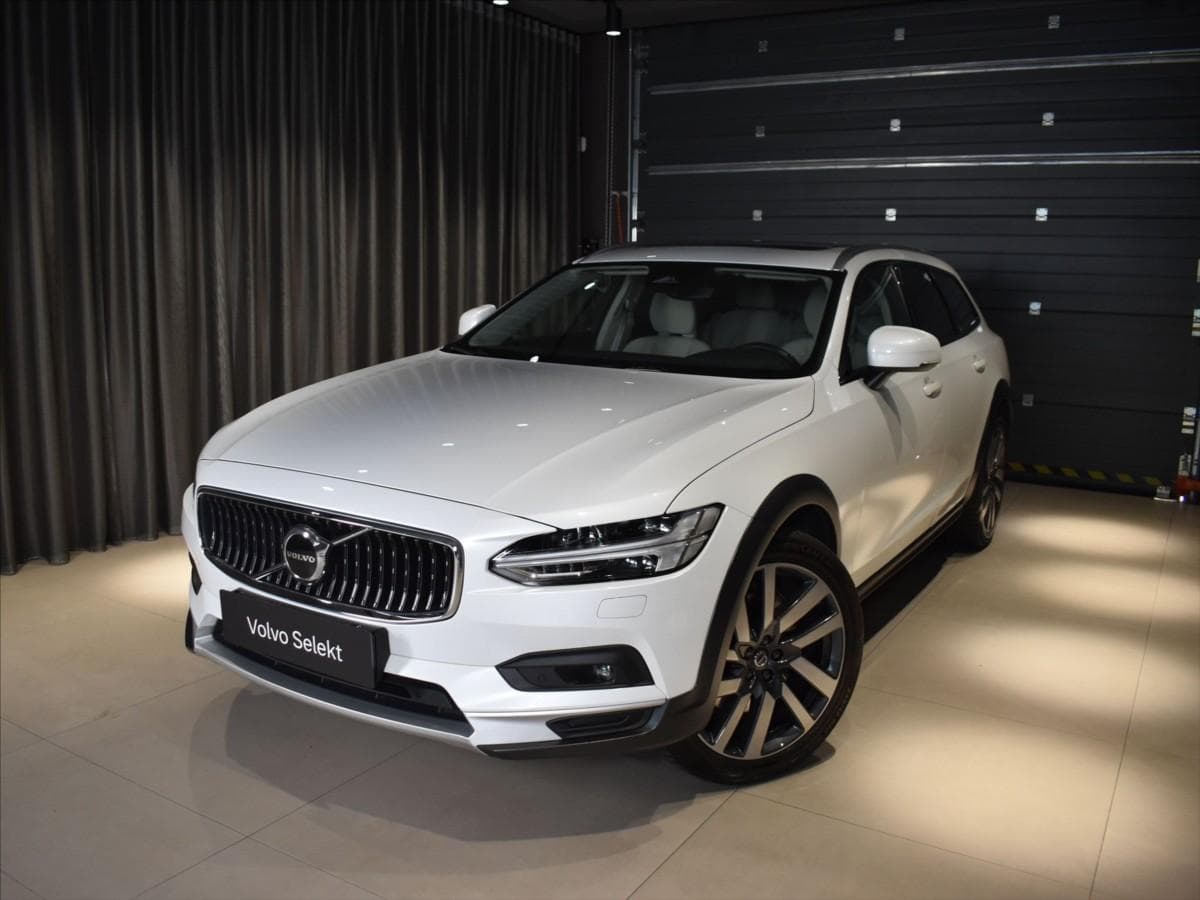 2021 Volvo V90