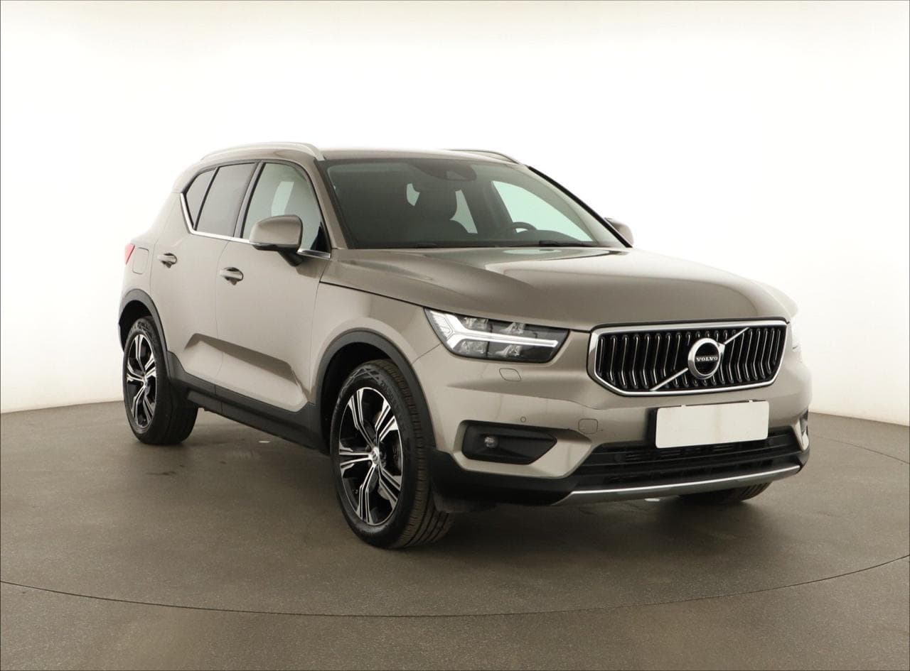 2020 Volvo XC40