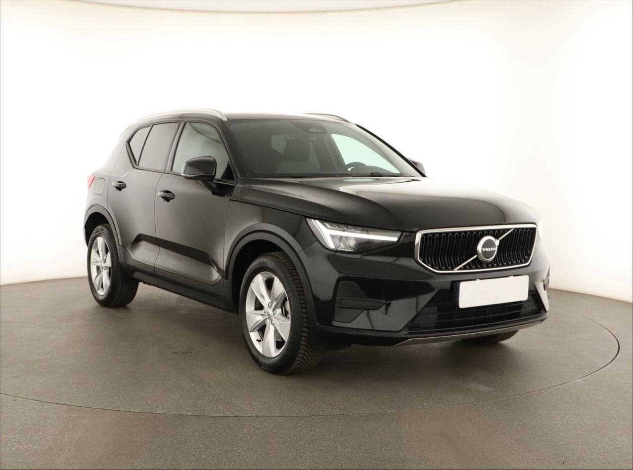 2022 Volvo XC40