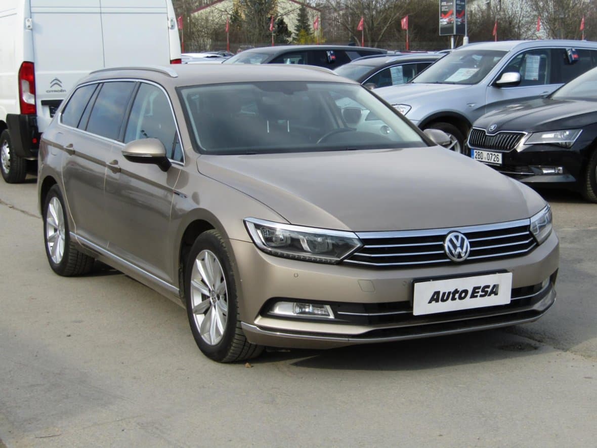 2016 Volkswagen PASSAT