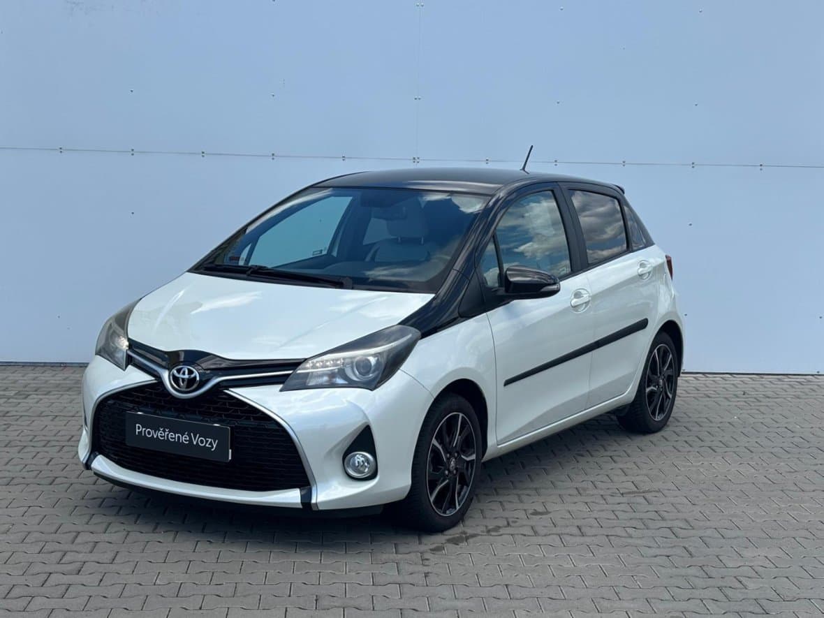 2016 Toyota YARIS