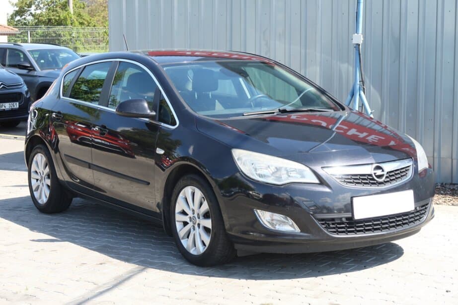 2011 Opel ASTRA