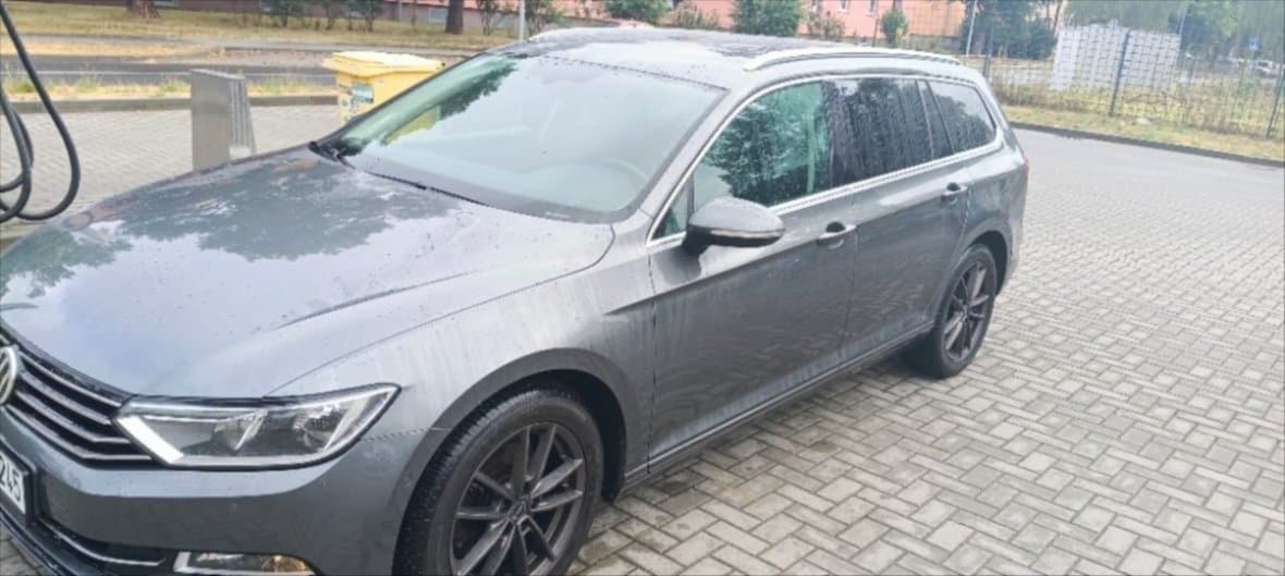 2016 Volkswagen PASSAT