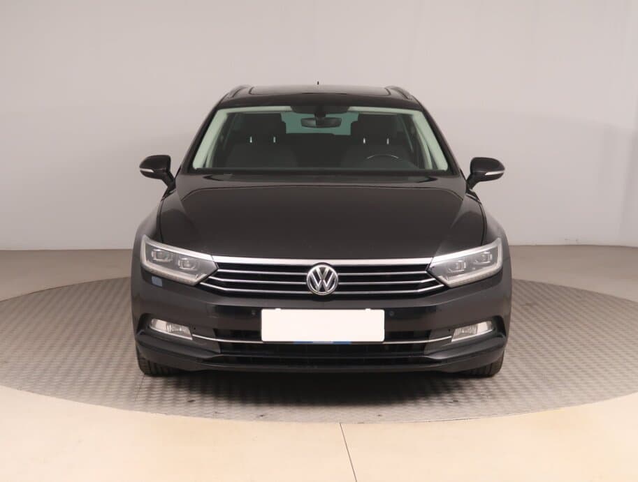 2018 Volkswagen PASSAT