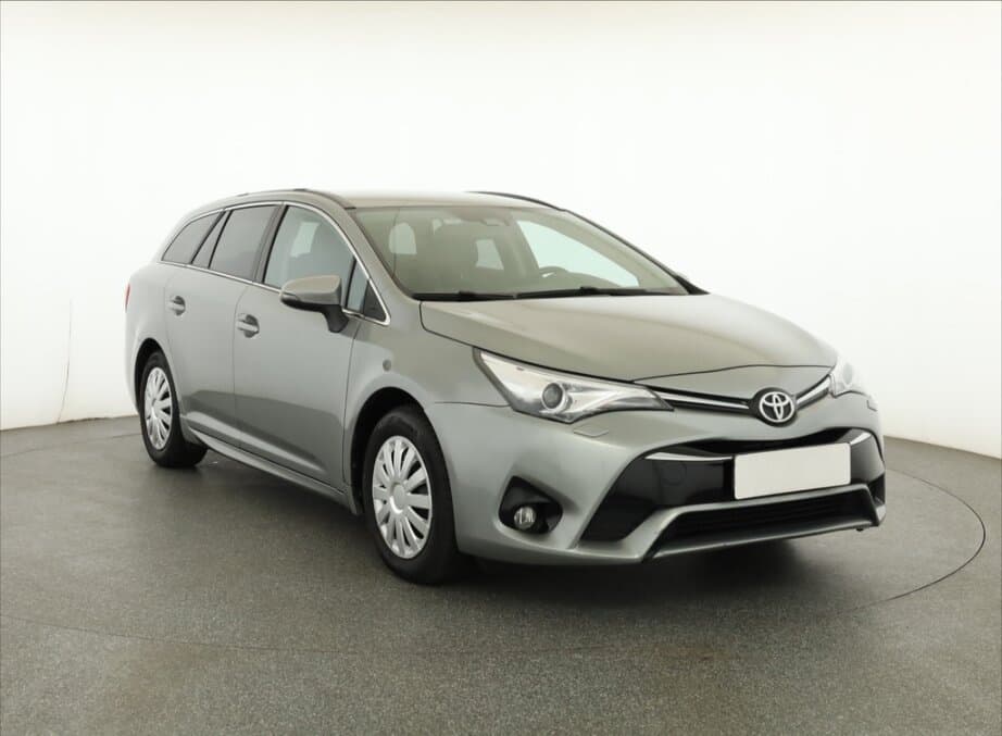 2016 Toyota AVENSIS