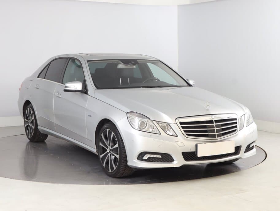 2009 Mercedes-Benz E-CLASS