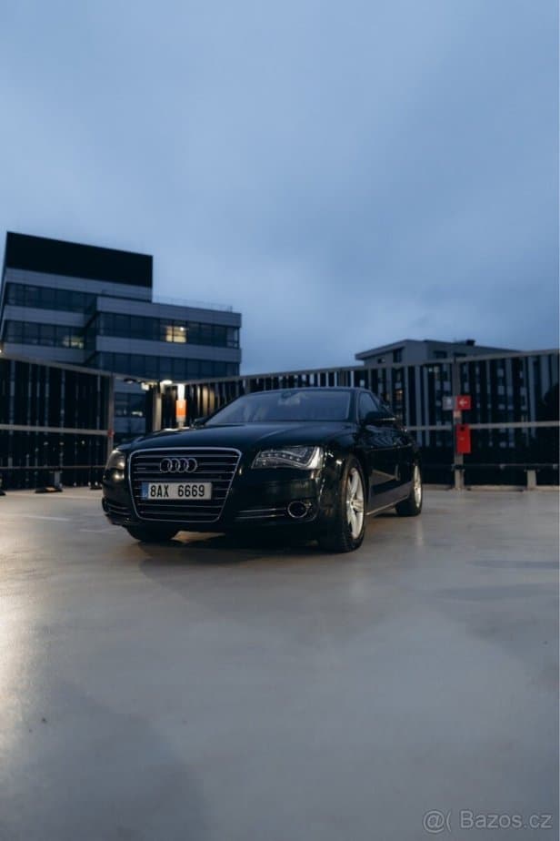 2010 Audi A8