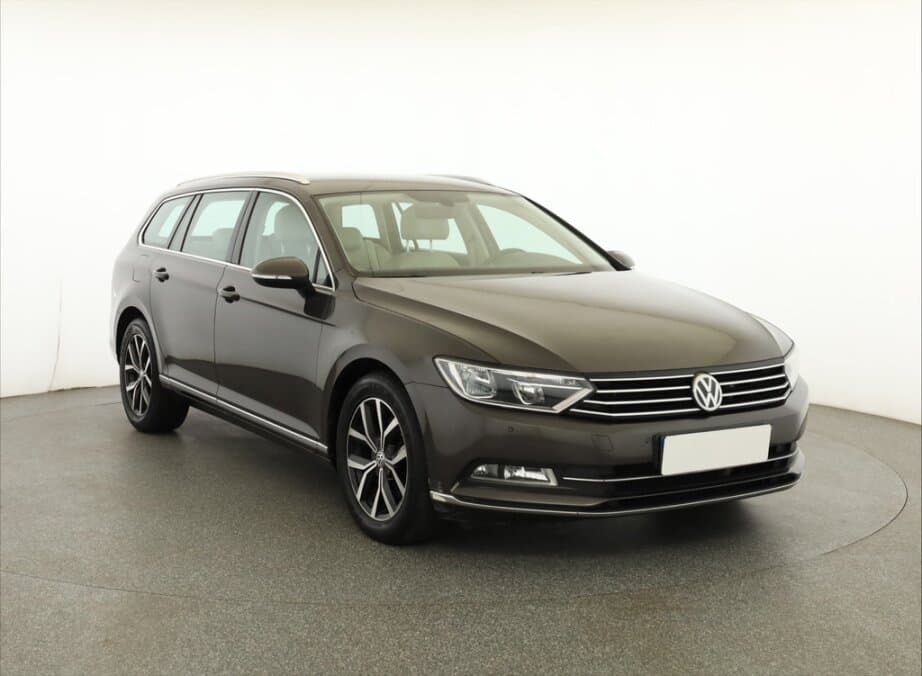 2015 Volkswagen PASSAT