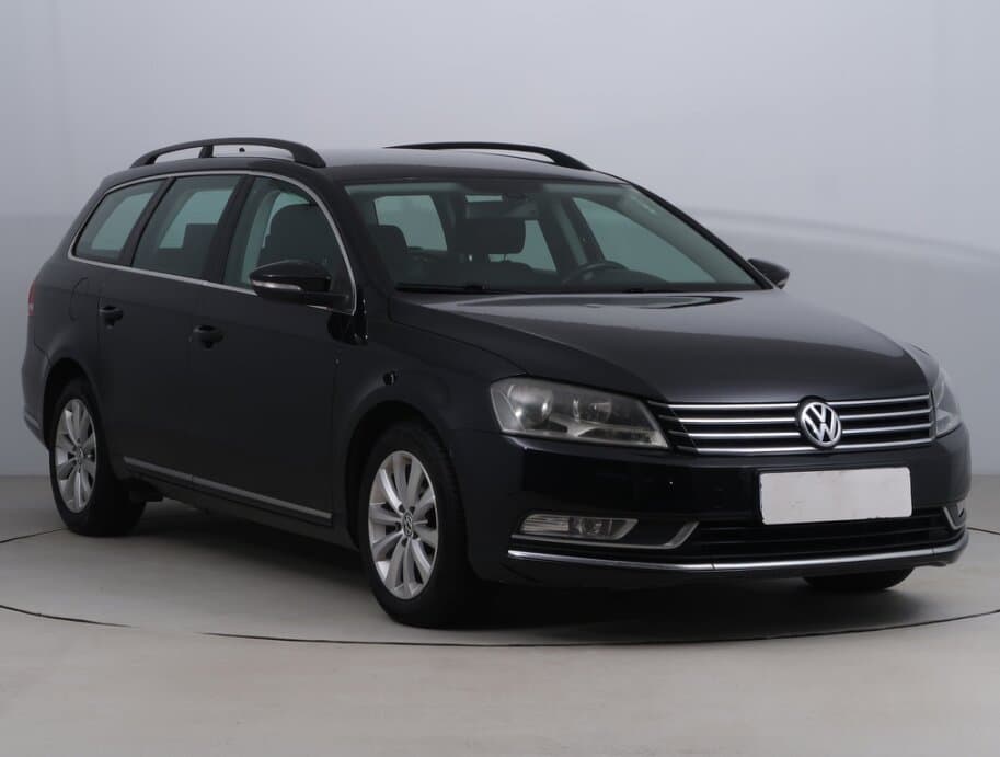 2011 Volkswagen PASSAT