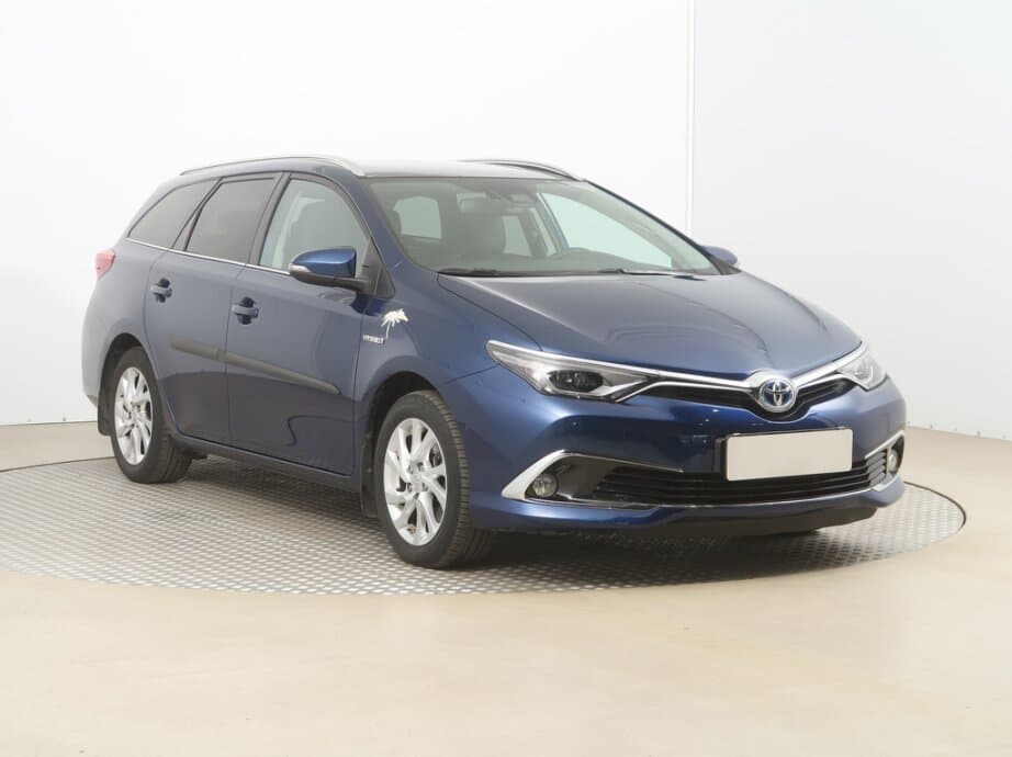 2017 Toyota AURIS