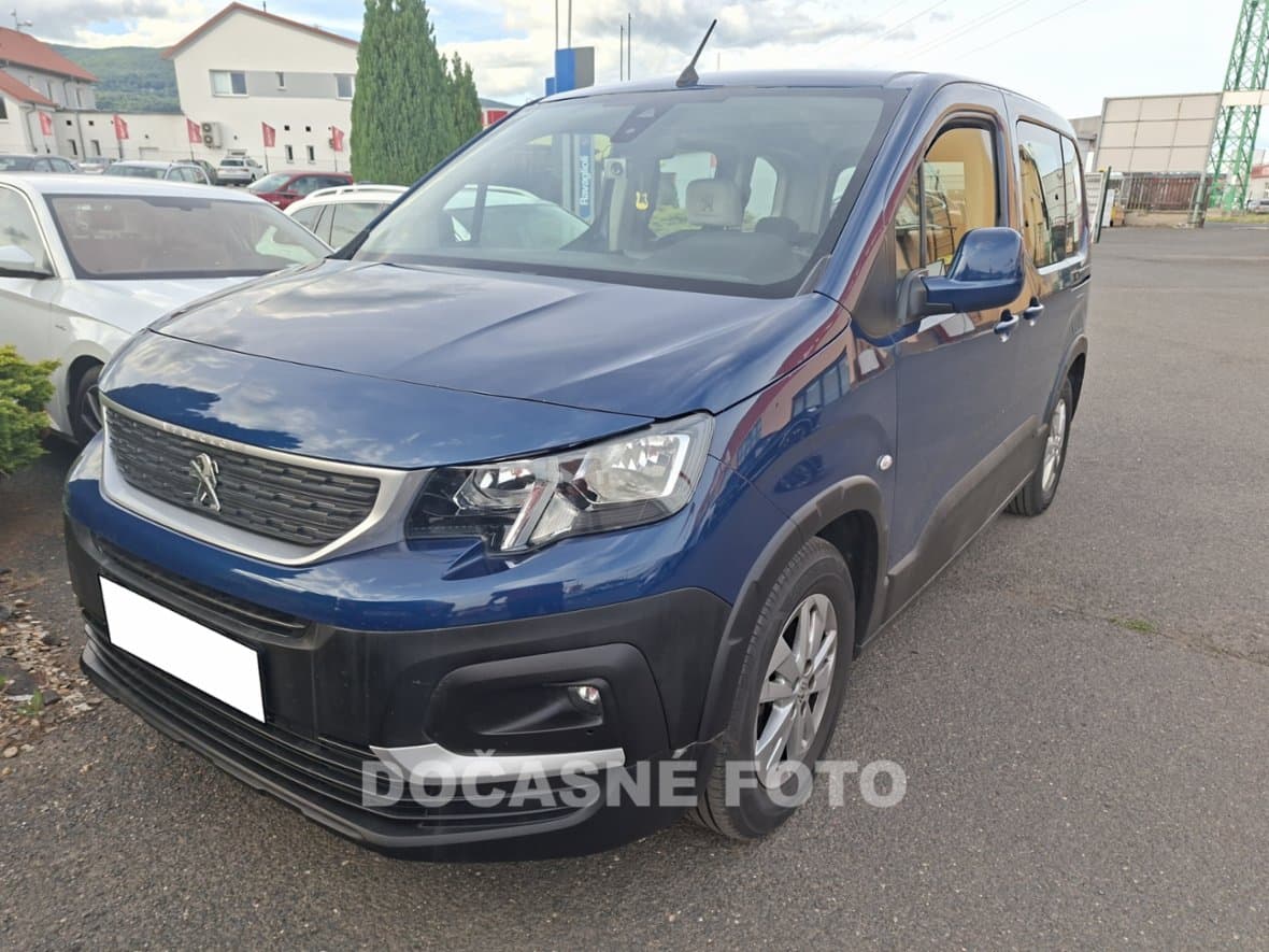 2021 Peugeot RIFTER