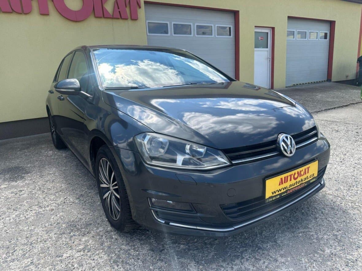2016 Volkswagen GOLF