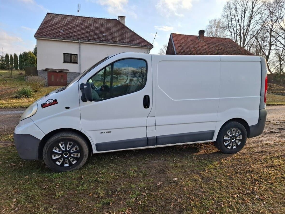 2011 Nissan OSTATNÍ
