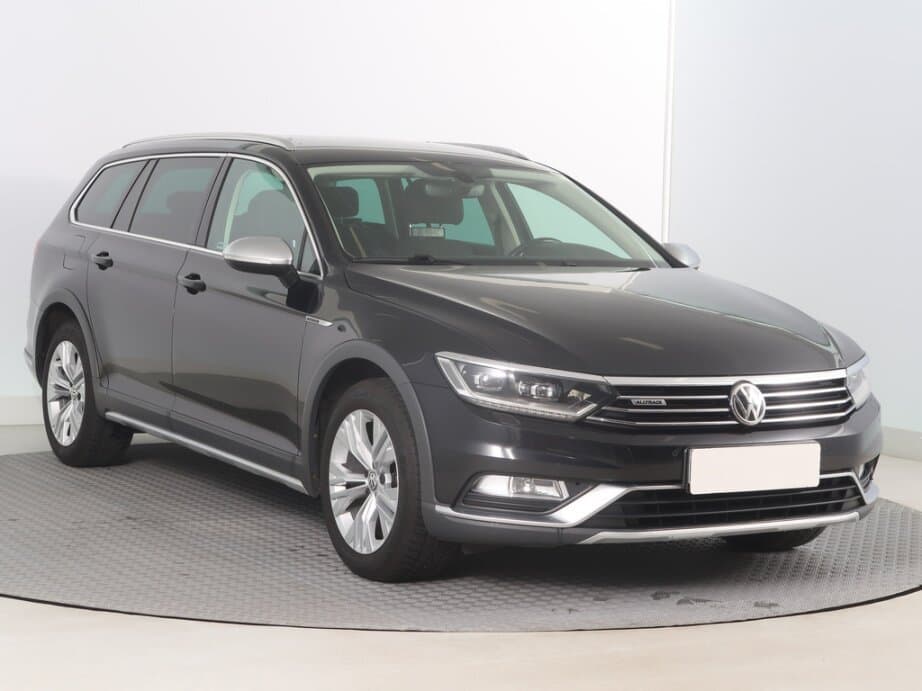 2018 Volkswagen PASSAT