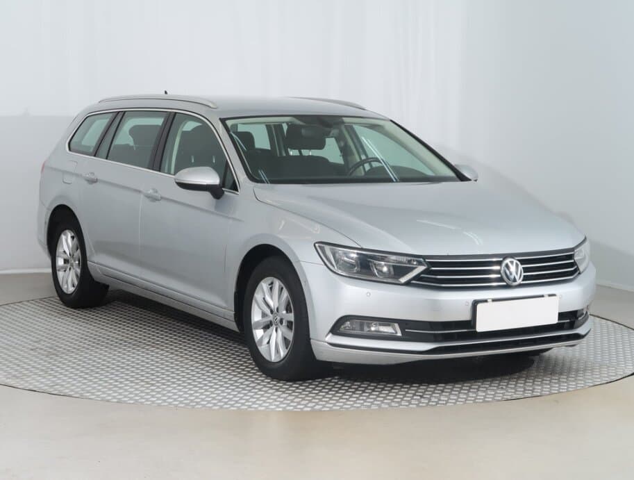 2018 Volkswagen PASSAT